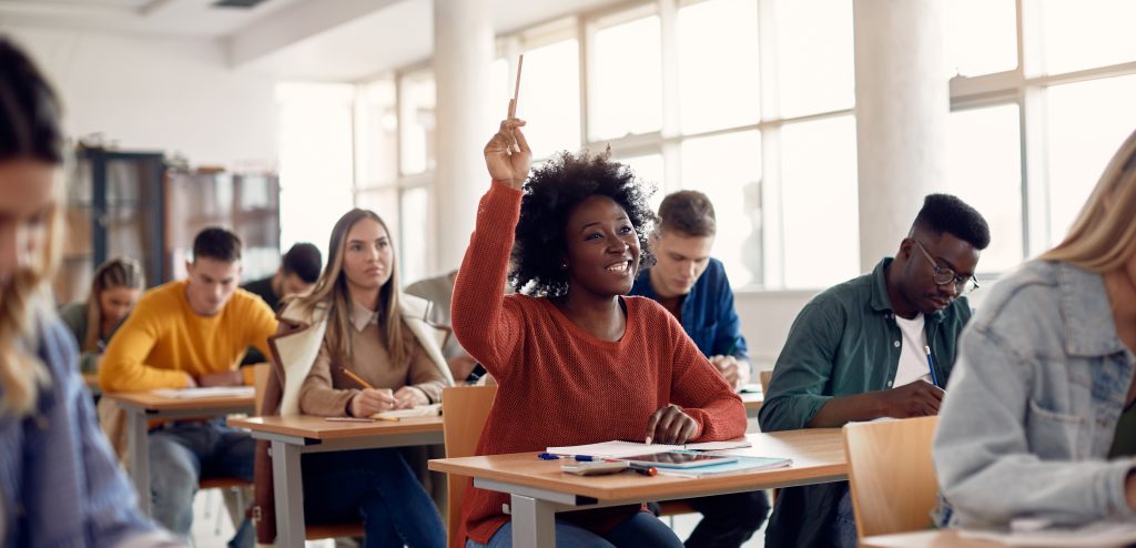 Image of students in college classroom